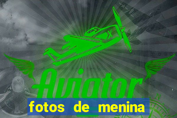 fotos de menina cacheada no espelho